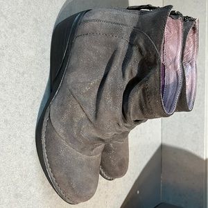 Dansko booties barely worn!